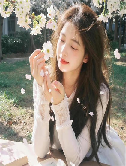 他的水蜜桃小说阅读免费_18美女裸免费观看网站_女人发哼哼暗示什么